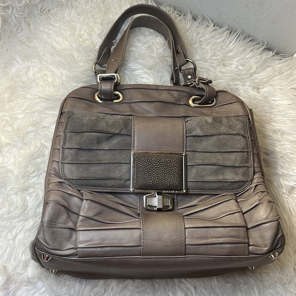 🌸Balenciaga Leather Stingray Accordion Satchel handbag - Picture 5 of 16